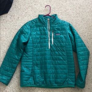 Patagonia Women’s Nano Puff Pullover